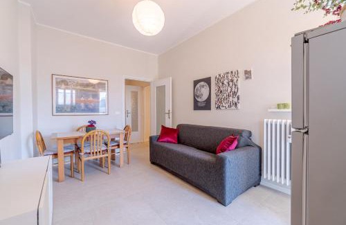 Santa Rita Apartment | Santa Rita Functional Flat with Balcony