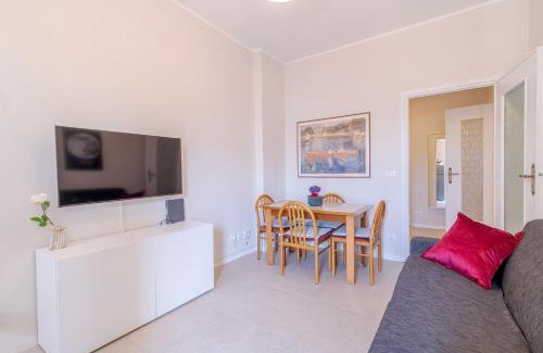 Santa Rita Apartment | Santa Rita Functional Flat with Balcony
