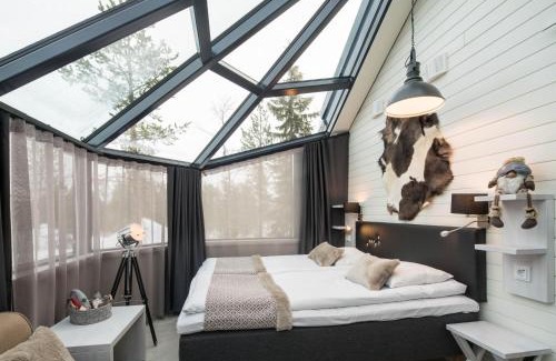 Napapiiri Hotel | Santa's Igloos Arctic Circle