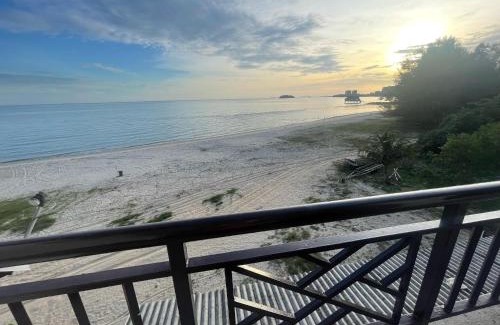 Taman Haji Zainal Apartment | Santaian Pantai
