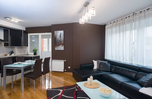 O Milladoiro Apartment | "SantaMaria I" Modern apartment 4km from Santiago, WiFi-Netflix-HBO connection
