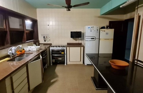 Praia de Santiago House | Santiago Beach 5 bedroom house 70 m from the beach, swimming pool, barbecue, TV room.