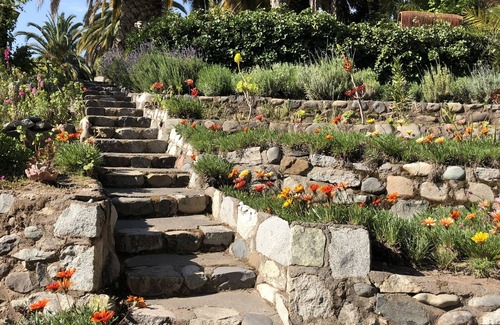 Pirque House | Santiago Wine Country Loft – Steps from Don Melchor Winery