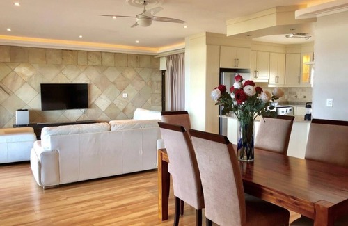 Shelly Beach Apartment | Santika 5.