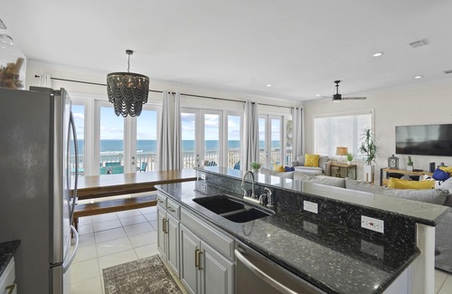 Cape San Blas House | Santorini - 5 Bedroom, 5 Bath, Gulf Front, Sleeps 16, Private Pool, Pet Friendly