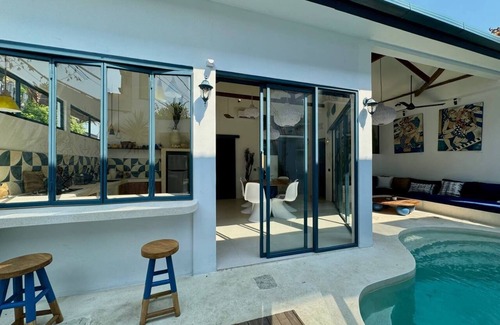 Berawa Apartment | Santorini Style 2BR Pool Villa 5 Mins to Finns