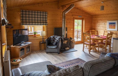 Old Deer Hotel | Saplinbrae Hotel and Lodges