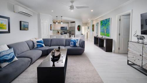 Dover Apartment | Sapphire Beach 213 apts