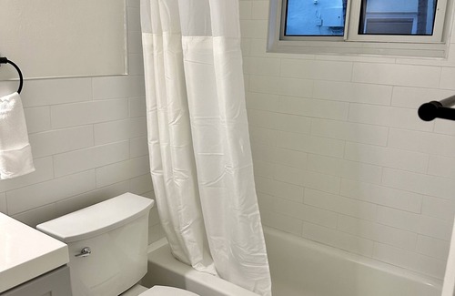 Lauderdale-by-the-Sea Apartment | Sapphire by the Sea Unit 9 - King Pool View Suite King, kitchen, heated pool