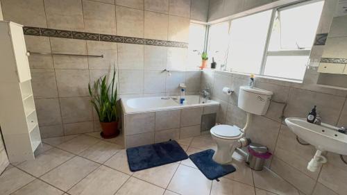 Klein Windhoek House | Sapphire Main 1 At 54