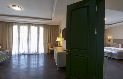 Sabayil Resort | Sapphire Marine