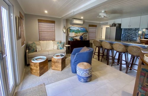 Estate La Vallee Condo | Sapphire Mist--Oceanfront SeaClusion Condo