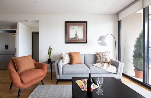 South Yarra Condo | Sapphire of South Yarra - two bedroom condominium