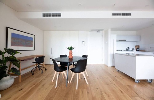 South Yarra Condo | Sapphire of South Yarra - two bedroom condominium
