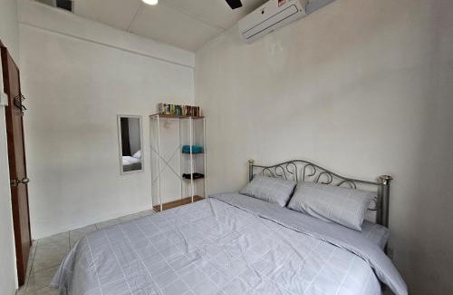 Bandar Saujana Putra House | Sapphire Residence