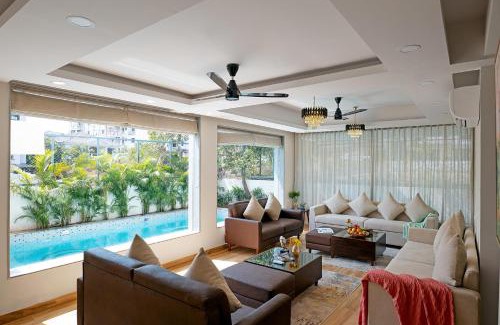 Marna Villa | Sapphire Sands by StayVista with Pvt Pool, 4 Jacuzzi at Siolim, Goa