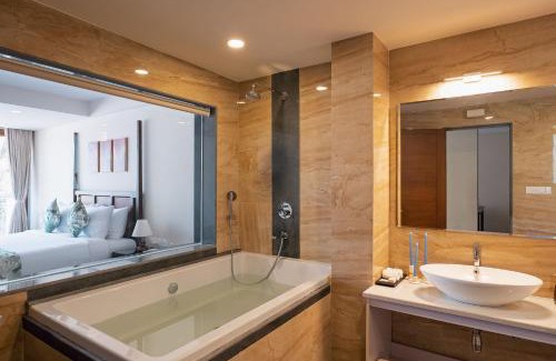 Marna Villa | Sapphire Sands by StayVista with Pvt Pool, 4 Jacuzzi at Siolim, Goa