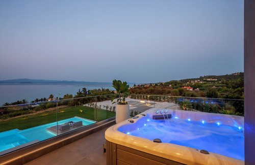 Haniotis Villa | Sapphire Villa, Horizon Dream Villas
