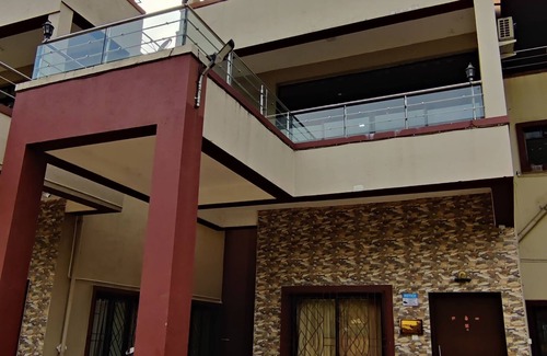 St.Stanislaus Villa Villa | Sapphire Villa Luxury stay with 3 bedroom and rooftop sky Lounge