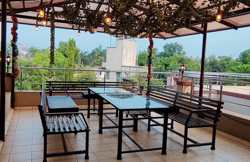 St.Stanislaus Villa Villa | Sapphire Villa Luxury stay with 3 bedroom and rooftop sky Lounge