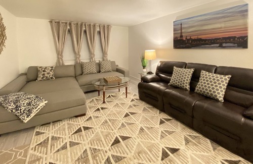 Covington House | SAPPHIRE VILLA: Romantic, graceful, and modern set up