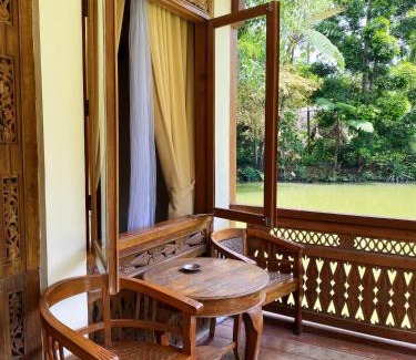 Parongpong Resort | Sapulidi Cafe, Gallery & Resort