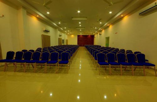Alwaye Hotel | Sara Hotels and Apartments
