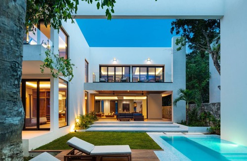 Costa Maya Villa | Sara- Ultra-Lux 5-Bedroom Oceanfront with Infinity Pool