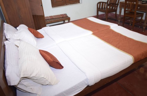 Chidambaram Hotel | Saradharam Heritage Hotel Lakshmi Vilas