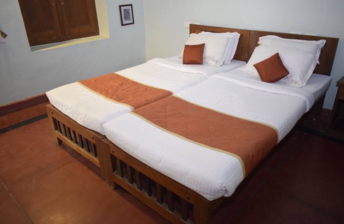 Chidambaram Hotel | Saradharam Heritage Hotel Lakshmi Vilas