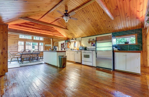 Saranac Lake Cabin | Saranac Lake Cabin w/Deck: Pets Welcome!