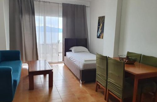 Kodrra Apartment | Saranda Apartment Ana