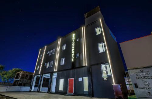 Thoraipakkam Hotel | Saras Multiplex