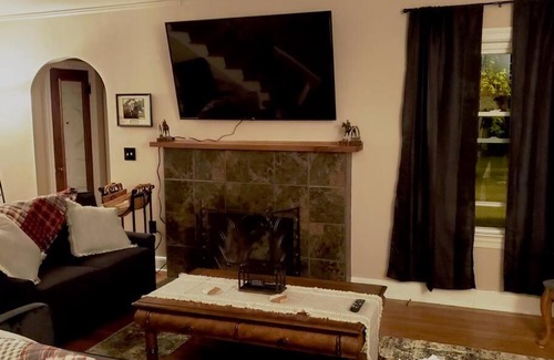 Saratoga Springs House | Saratoga Eastside Home perfect Autumn getaway