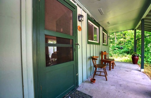 Saratoga Springs Apartment | Saratoga Garden Motel Entire Property