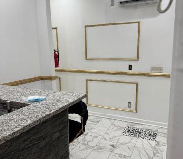 Baltimore Apartment | SARATOGA STAY-HOUSe