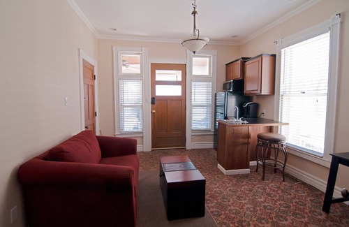Saratoga Springs Apartment | Saratoga Track Rental Downtown Saratoga