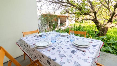 Cuglieri Apartment | Sardinianworld - Villa Cornus