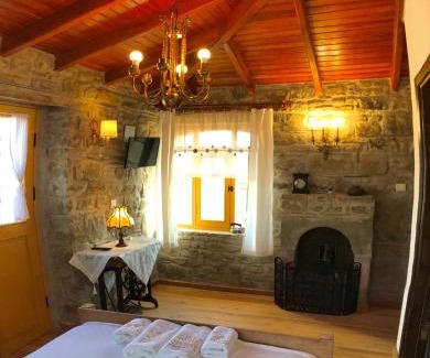 Gokceada Hotel | SARI KEÇİ TAŞ OTEL