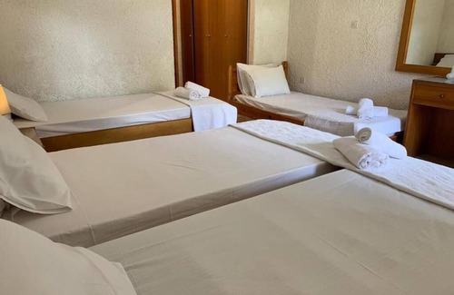 Apikia Hotel | Sariza Spring Hotel