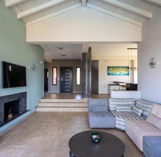 Galatas Villa | Saronic TopView Villa