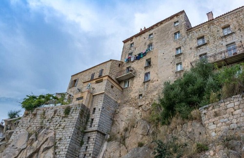 Sartene Apartment | SARTENE T3 APARTMENT ALL COMFORT, air conditioning free wifi private parking by name