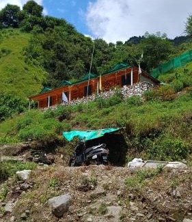 Chakrata House | Sarthak niwas and homstay Saintoli