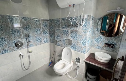 Srinagar Hotel | Sarwa Cottage