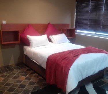 Greater Johannesburg Metropolitan Area House | Sasha guest house