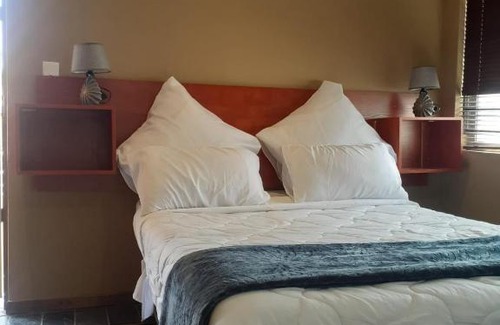 Greater Johannesburg Metropolitan Area House | Sasha guest house
