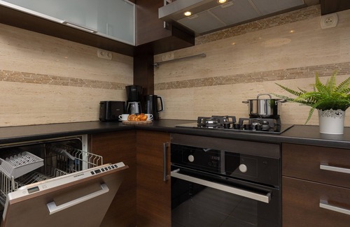 Saska Kepa Apartment | Saska Kepa Apartment by Renters