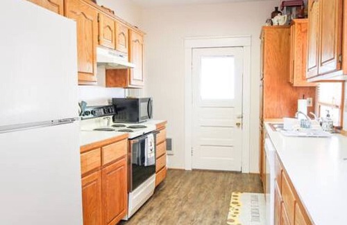 Baker County House | Sass House, Cozy 2 Bdrm Home! Fire Pit, Pets Stay Free!