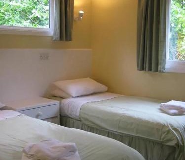Scaniport Ski Chalet | Satchwell Chalet on Reelig Estate - Dog Friendly