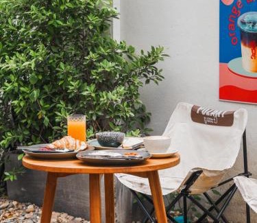 Vientiane Apartment | Sathiti Cafe & Bed, Sihom Night Market